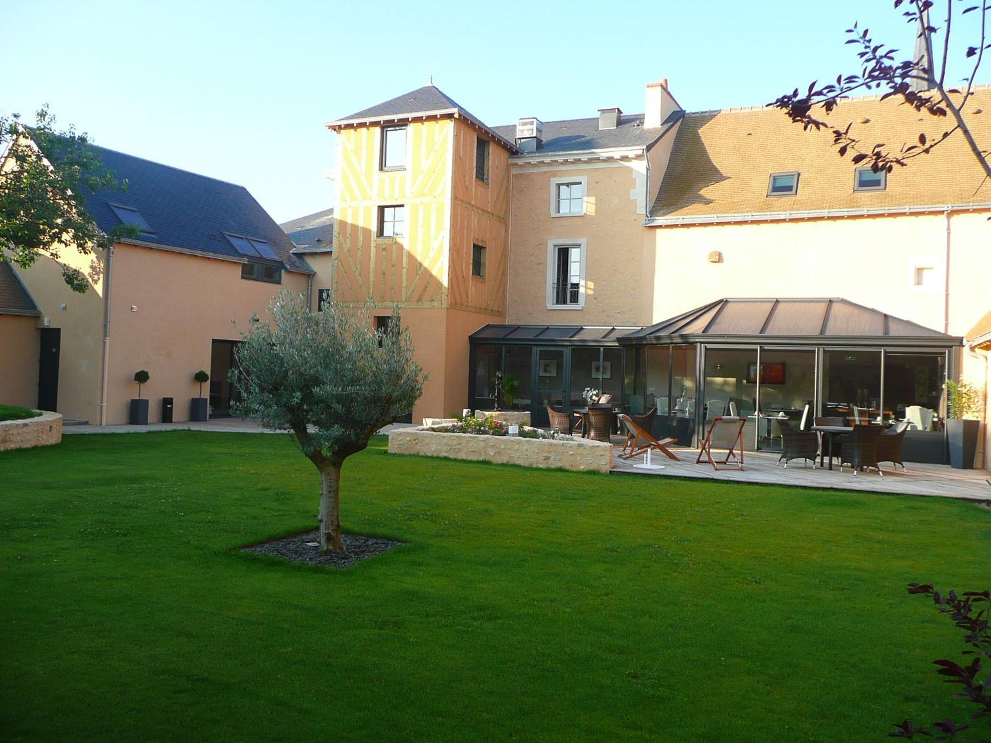 Hotel Le Saint Aubin Chevillé Dış mekan fotoğraf